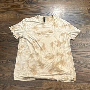 Men’s Lululemon brown (tie-dye look) T-shirt